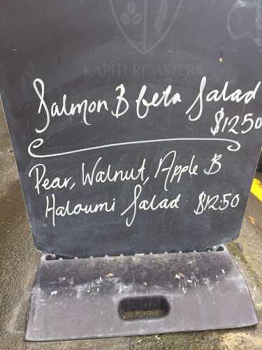 Comentarii opinii despre The Bees Knees Cafe