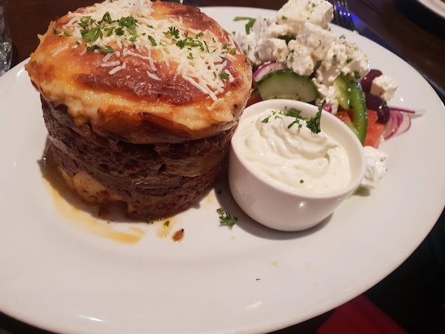 Comentarii opinii despre Costas Taverna Greek Restaurant and Ouzo Bar