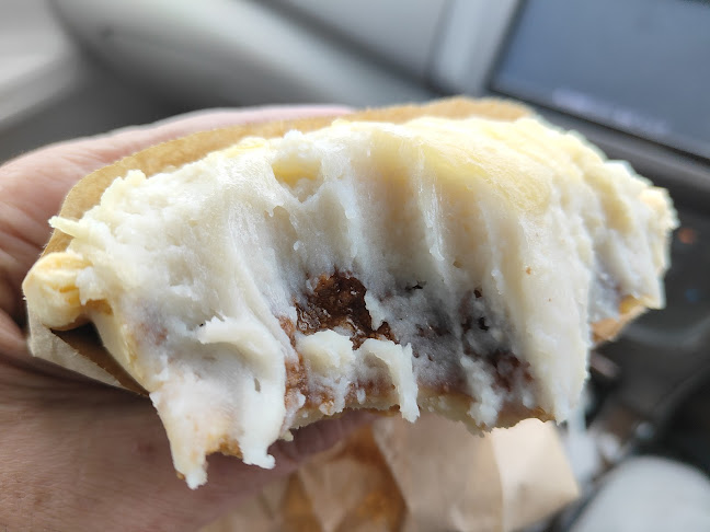 Opinii despre Onerahi Hot Bread Shop în Whangārei - Hospitality and gastronomy