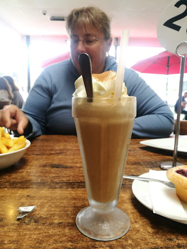 PR's Cafe & Restaurant Open Times