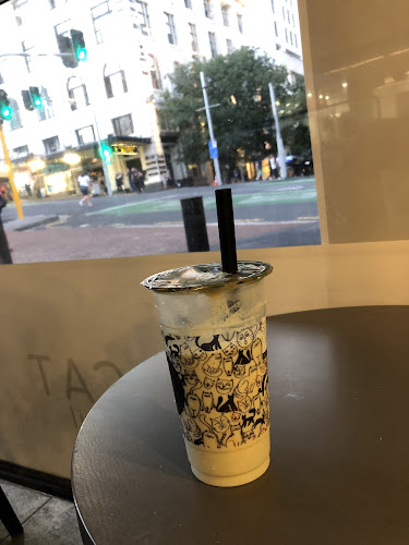 Hulucat - Hospitality and gastronomy