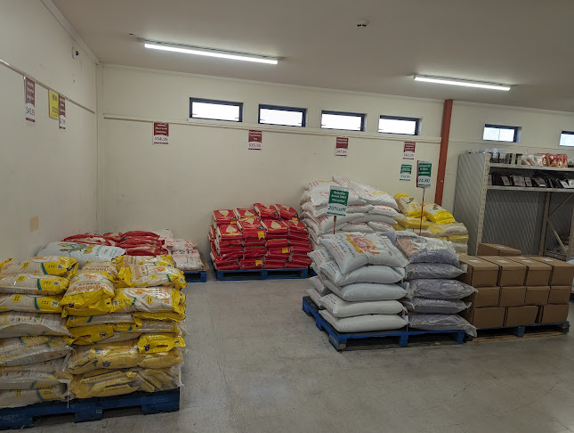 Davis Trading - Lower Hutt