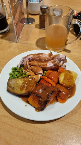 Clubs of Marlborough - Hospitality and gastronomy