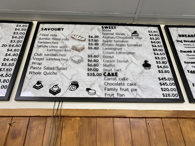 250 State Highway 16, Kumeū 0810, New Zealand