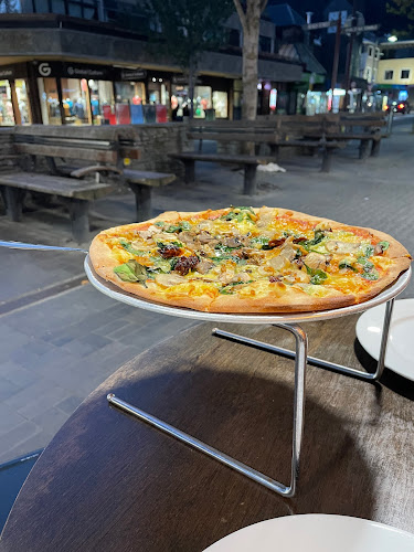 Fat Badgers Pizza Bar Queenstown - Hospitality and gastronomy