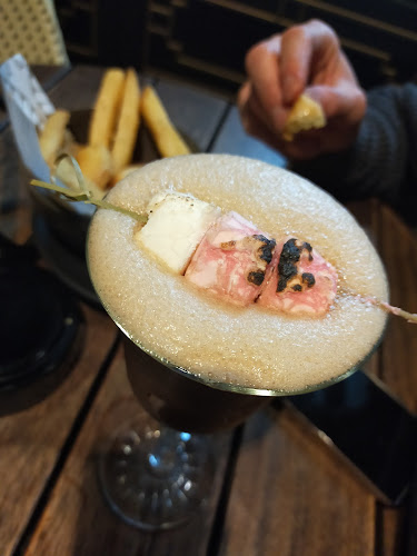 Kong - Hospitality and gastronomy