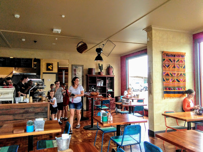 Don Luciano Café Masterton - Hospitality and gastronomy