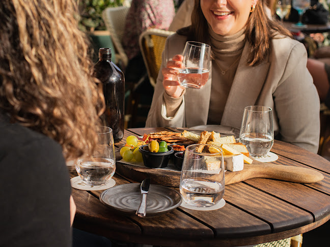 Kong - Hospitality and gastronomy