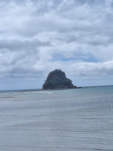 Sugarloaf Beach Bar - Waiwera