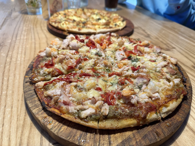 Winnie Bagoes City - Hospitality and gastronomy