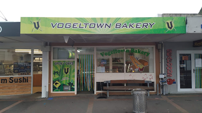 Opinii despre Vogeltown Bakery & Hotbread Shop în New Plymouth - Hospitality and gastronomy