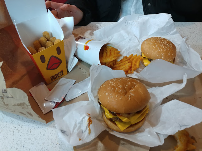 Opinii despre Burger King Wellington Airport în Wellington - Hospitality and gastronomy