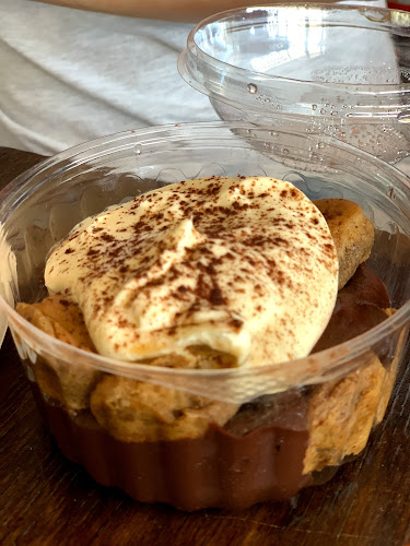 Francesca's Pizzeria - Hospitality and gastronomy