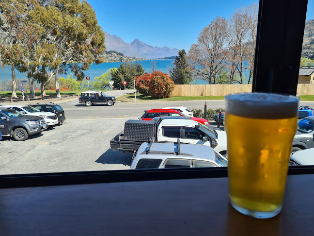 Opinii despre Frankton Arm Tavern în Queenstown - Hospitality and gastronomy