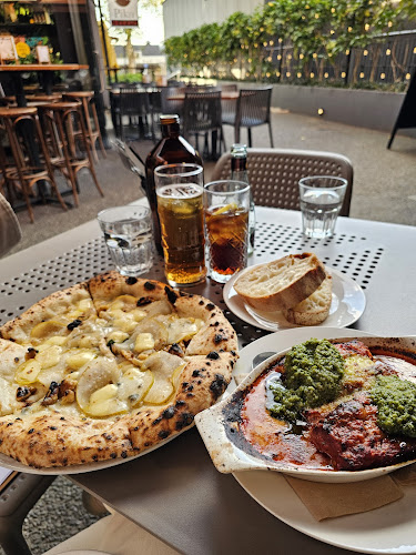 Opinii despre Alessandro's Pizzeria e Pasta Napoletana în Havelock North - Hospitality and gastronomy