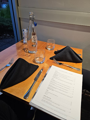 Chapmans Buffet & Bar - Hospitality and gastronomy