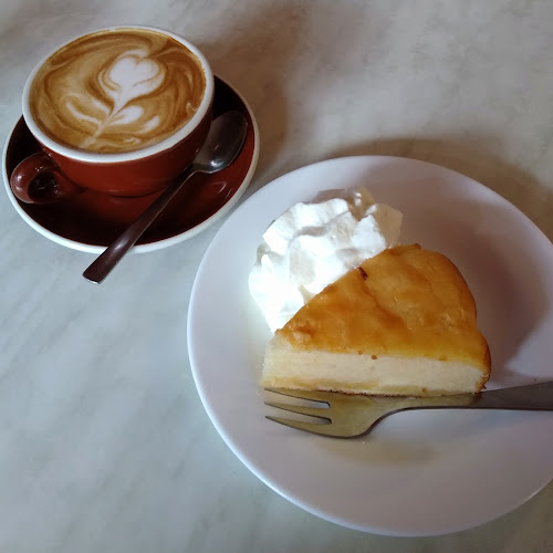 Comentarii opinii despre The Cafe Addict