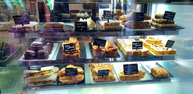 Cafe Dynasti - Hospitality and gastronomy