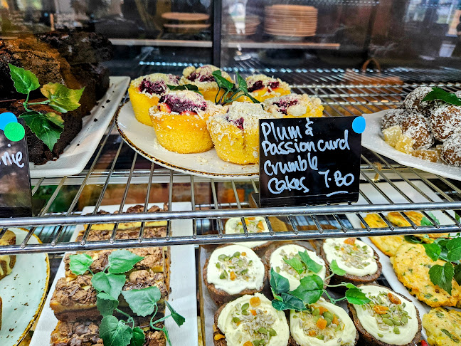 Comments and reviews of Lola Breakfast Bar And Cafe