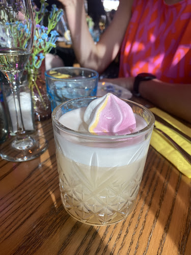 Comentarii opinii despre Flamingo Joe's Bar & Eatery