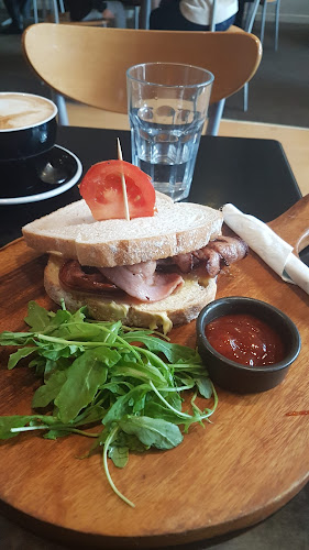 Comentarii opinii despre Robert Harris Cafe