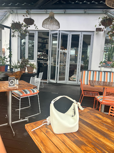 Opinii despre Seven Hills Cafe, Restaurant and Bar în Auckland - Hospitality and gastronomy