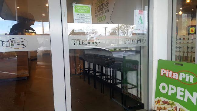 Comments and reviews of Pita Pit Te Atatu