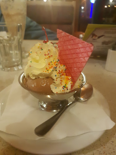 Denny's Wairu Park - Hospitality and gastronomy