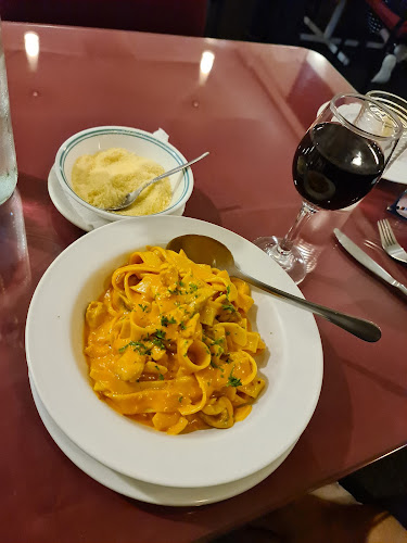 La Padella Restaurant - Hospitality and gastronomy