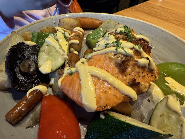 Stumpers Bar & Cafe - Hospitality and gastronomy