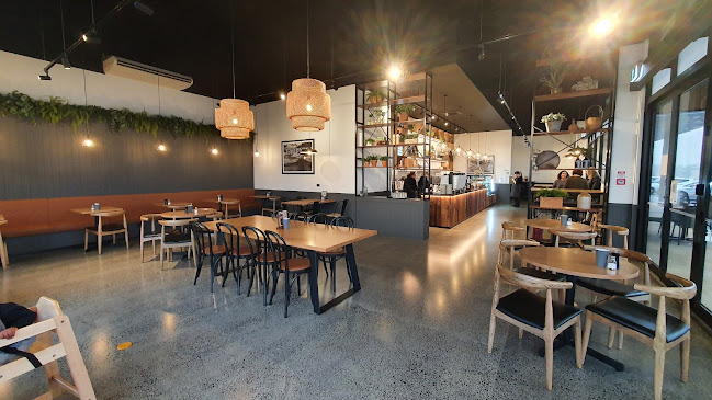 Robert Harris Cafe Chartwell