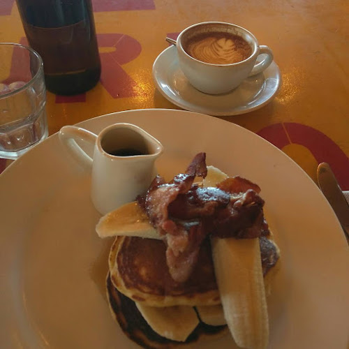 Comments and reviews of Maranui Cafe