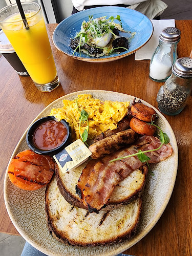 Vantage Bar - Auckland