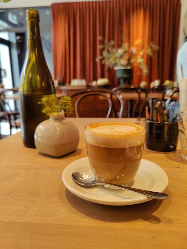 No 7 Balmac - Hospitality and gastronomy