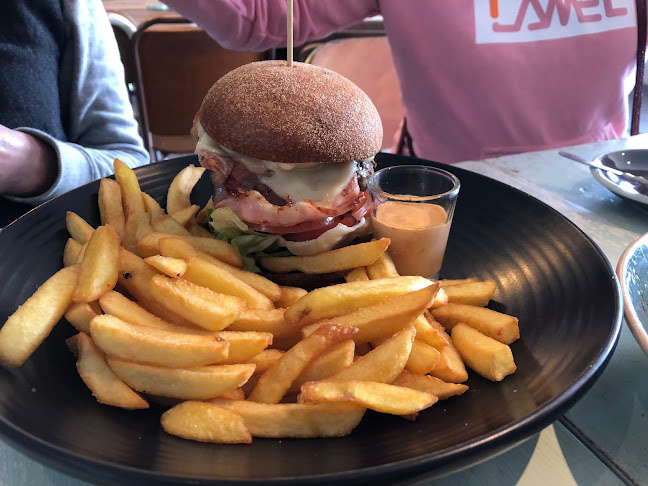 Comentarii opinii despre Little King Café