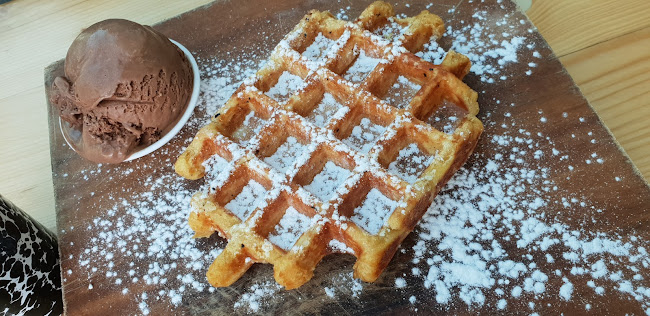 Closed Cafe - Auckland