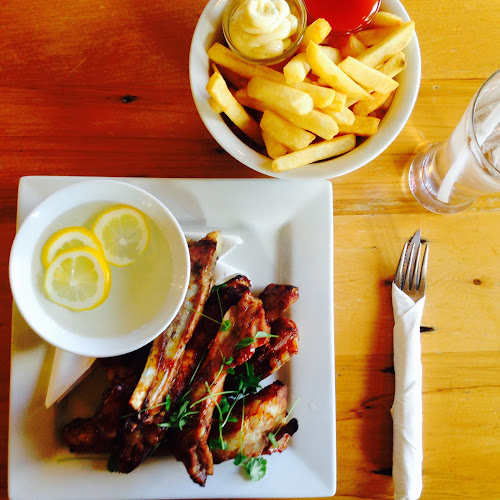 Opinii despre The Ranch Bar & Grill în Te Anau - Hospitality and gastronomy