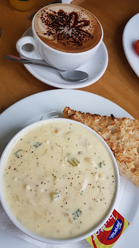 Comentarii opinii despre Blossoms Cafe