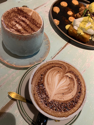 Comentarii opinii despre Little King Café