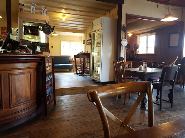 Kauri Cafe & Indian Eatery - Riverhead