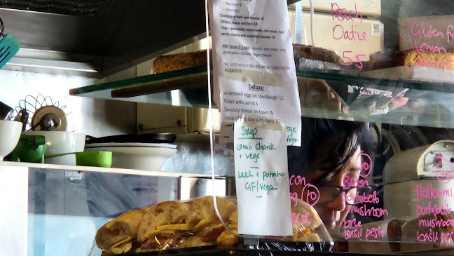 Deluxe Cafe - Wellington