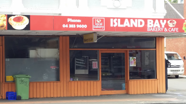 Island Bay Bakery - Hospitality and gastronomy