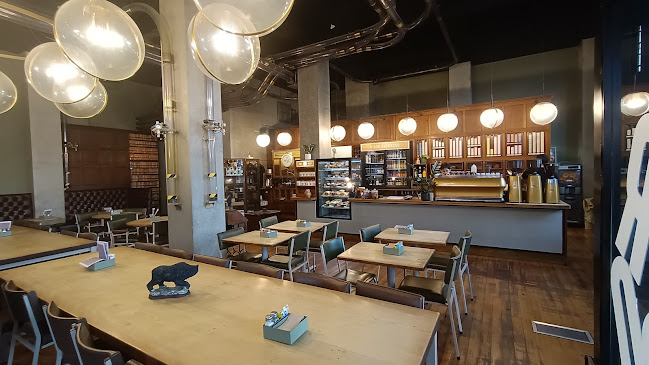 C1 Espresso - Hospitality and gastronomy