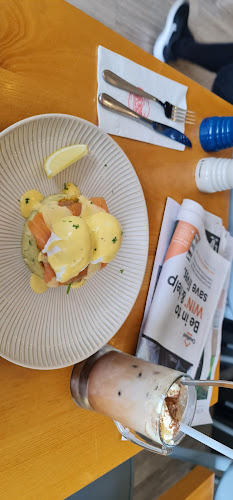 The Burbs Eatery - Hospitality and gastronomy