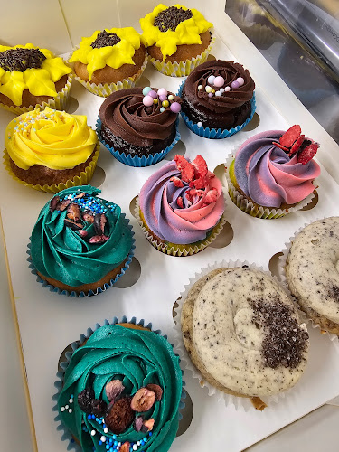 Opinii despre Alyx's Sweet Bakery în Porirua - Hospitality and gastronomy