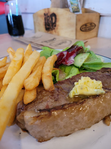 Breakers Gisborne - Hospitality and gastronomy