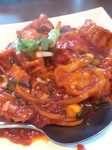 Mt Everest Kitchen - Hospitality and gastronomy