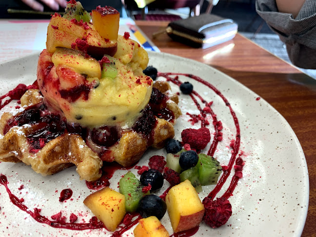 Comentarii opinii despre Closed Cafe