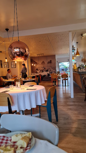 The Surfer's Mistress