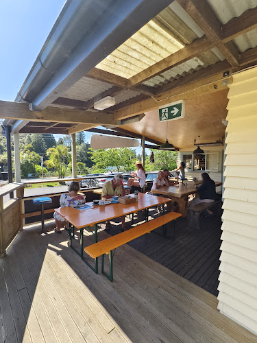 Okere Falls Store + Craft Beer Garden - Hospitality and gastronomy